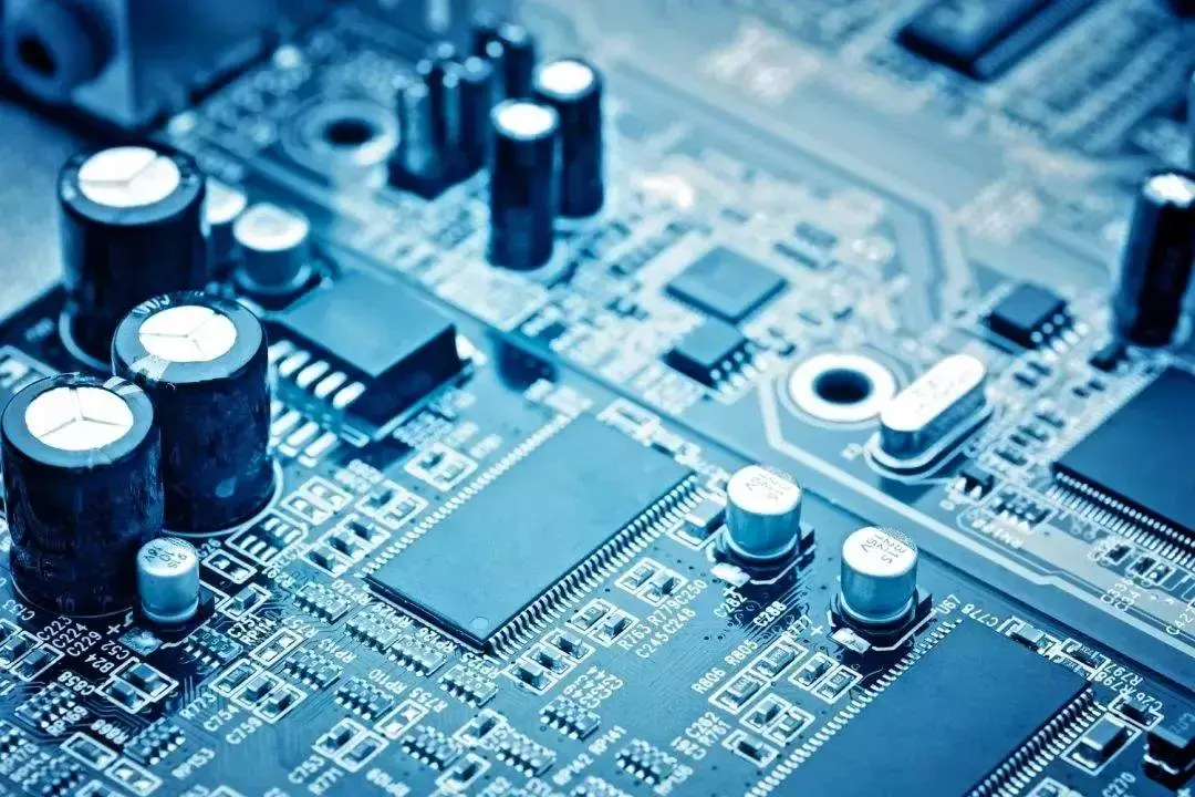 集成電路：現(xiàn)代電子技術(shù)的砥礪基石與前瞻展望